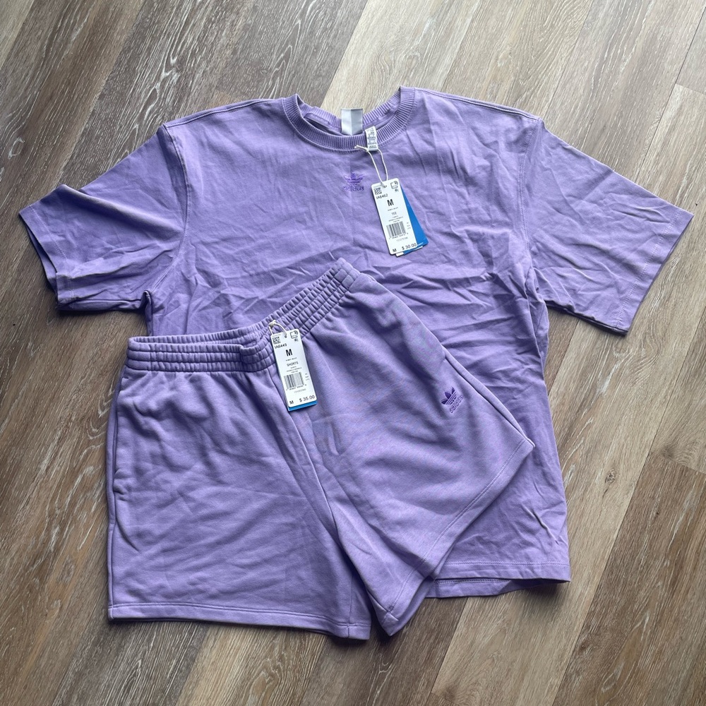 Adidas Set - Sweater Shorts and Shirt